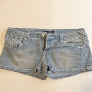 Jean shorts - light wash